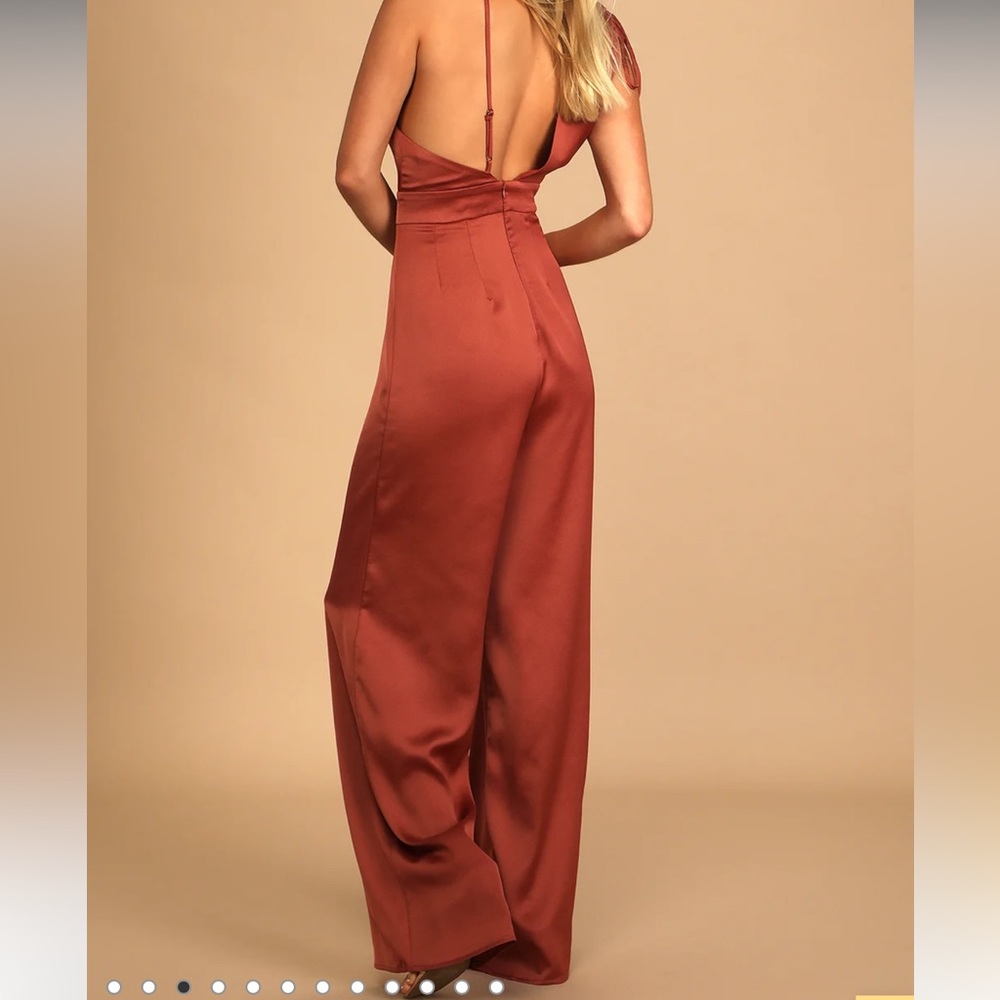 Lulu’s Look of Luxe Rusty Rose Satin Asymmetrical Wide-Leg Jumpsuit Small - Picture 3 of 6